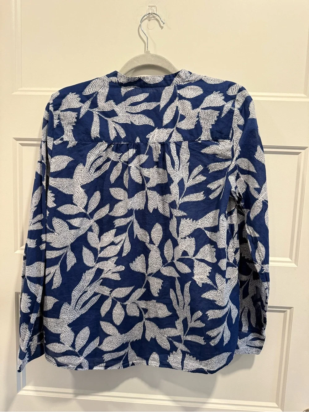 Chico‘s cotton Women’s Navy Leaf-Print Button-Up Blouse size 1 - Picture 10 of 10